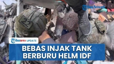 Video Gencatan Senjata: Warga Gaza Berburu Helm IDF yang Ditembak Hamas hingga Bebas Injak Tank