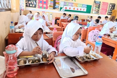 Makan Bergizi Gratis Dikritis Siswa, BGN Beri Respons