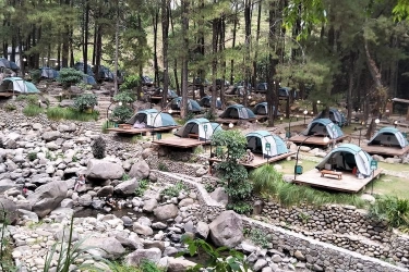 Menginap di Kaki Gunung Wilis Jolotundo Glamping & Edu Park Nganjuk