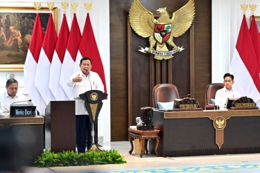 Prabowo Instruksikan Efisiensi APBN dan APBD Rp 306,69 Triliun