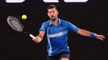 Novak Djokovic Cedera dan Mundur dari Semifinal Australia Open, Aleksander Zverev Minta Fans Tidak Bully Berlebihan