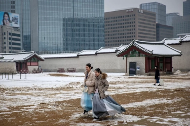 Menikmati Musim Dingin di Seoul Korea Selatan: Diselimuti Salju Putih, Istana yang Diberkati Surga Padukan Budaya dan Sejarah