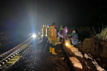 Banjir Grobogan, 15 Kereta Api Rute Semarang-Surabaya Harus Memutar Lewat Solo