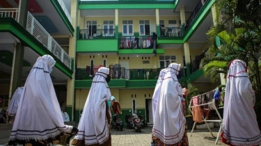 Wakil Ketua DPR Bicara Tiga Fungsi Pesantren dan Sampaikan Terima Kasih Negara