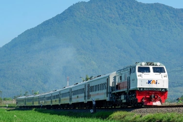 Perjalanan KA di Jawa Bakal Lebih Cepat, Kecepatan Bisa 120 Km Per Jam