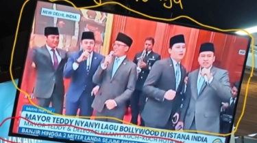 Dikaitkan Berita Banjir Besar, Momen Seskab Mayor Teddy Asyik Karaoke Lagu Bollywood Disorot: Info Penting Negeri Ini