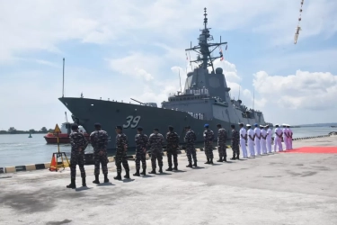 Empat Kapal Perang Perancis dan Australia Sandar di Bali, Ada Apa?