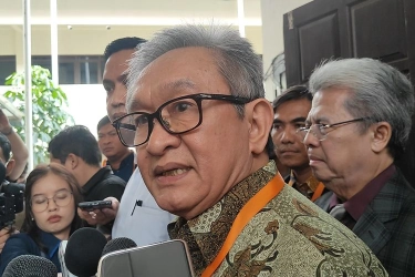 Kubu Hasto Akan Gugat Keabsahan Pimpinan KPK ke MK, Sebut Ada Cacat Hukum