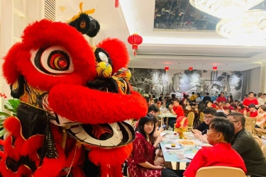 Nikmati Imlek 2025 dengan Barongsai dan Makan Besar Penuh Kehangatan di Java Paragon Surabaya