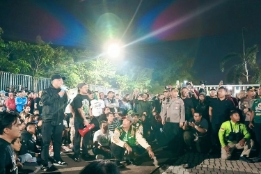 Hasil Imbang Lawan Persita, Persebaya dan Suporter Berdialog Usai Pertandingan