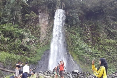 Wisata Alam Bogor yang Tak Lagi Ramah di Kantong