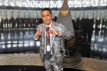 Hotman Paris Siap Hadiri Sidang Pencemaran Nama Baik Melawan Razman Nasution pada 6 Februari 2025