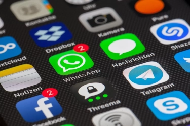 WhatsApp Hentikan Layanan pada 3 Model iPhone Mulai Mei 2025