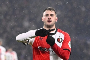 AC Milan Boyong Monster Gol Liga Champions Santiago Gimenez