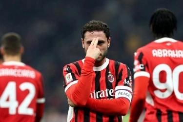 Ribut dengan Conceicao, Davide Calabria Hengkang dari AC Milan
