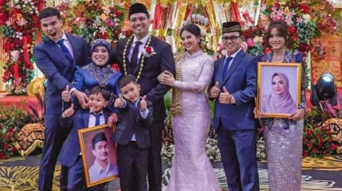 Momen Haru Pernikahan Frans Faisal, Vanessa Angel & Bibi Andriansyah 'Hadir', Gala Sky Menciumnya