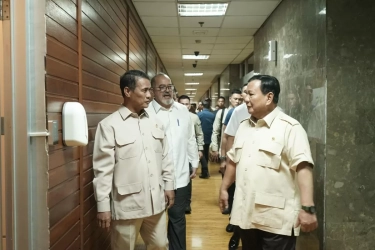 Presiden Prabowo Puji Mentan Amran atas Pengendalian Pertanian yang Sangat Baik