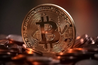 Bagaimana Prospek Harga Bitcoin Usai Trump Terapkan Tarif Impor?