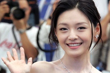 Barbie Hsu Meninggal karena Pneumonia, Apa Faktor Risiko dari Penyakit Ini?