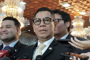 Pimpinan DPR: Tak Bisa Main Palak di Zaman Prabowo, Ancamannya Dipecat!