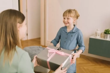 Calon Orang Sukses di Masa Depan! 10 Weton Anak yang Akan Mengangkat Derajat Orang Tua dan Keluarga, Weton Anda Termasuk?