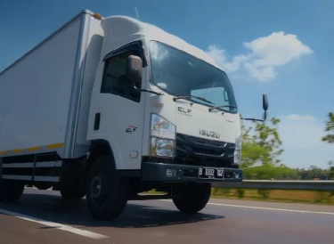 Beli Isuzu ELF Dibayar dengan Ribuan Keping Uang Koin Hasil Jualan Gorengan