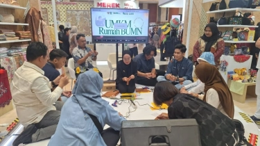 INACRAFT 2025 Hari Ketiga: Rumah BUMN Dukung UMKM Indonesia, Ajak Pengunjung Dukung Produk Lokal di Pameran INACRAFT