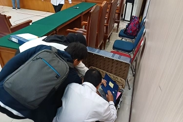 KPK Bawa Satu Koper Bukti untuk Sidang Praperadilan Lawan Hasto