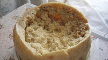 Casu Marzu: Keju Berbahaya dari Sardinia yang Dilarang tapi Dicari