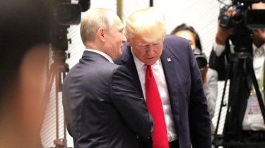 Trump Mau Desak Rusia Akhiri Perang, Zelensky Setuju Beri AS Imbalan Mineral Langka di Ukraina