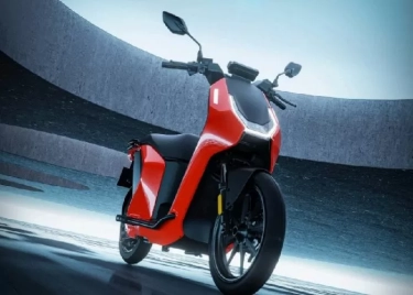 Charged Baycat Motor Listrik Generasi Baru Dibekali Teknologi Pengisian Baterai Super Cepat