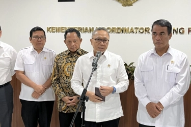 Revisi Target, Zulhas: Bulog Harus Serap Beras di Atas 2 Juta Ton hingga April