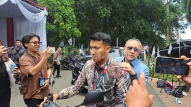 Prabowo Kumpulkan Elite KIM di Hambalang: Zulhas Cs Kompak Nebeng Motor, Rombongan NasDem dan PKB Naik Bus