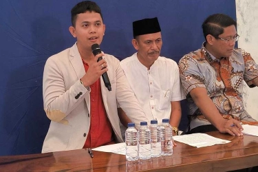 Akhirnya Kades Kohod Muncul Usai Satu Bulan Menghilang