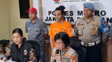 Ekspresi Vadel Badjideh Pakai Baju Tahanan Digunjing: Masih Senyam-senyum