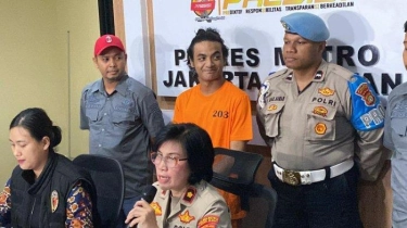 Modus Persetubuhannya pada Lolly Diungkap, Vadel Badjideh Cengengesan dalam Balutan Baju Tahanan