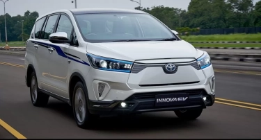 Mejeng di IIMS 2025, Toyota Kijang Innova BEV Ternyata Tak Dipasarkan dan Hanya Untuk Keperluan Studi Anak Bangsa