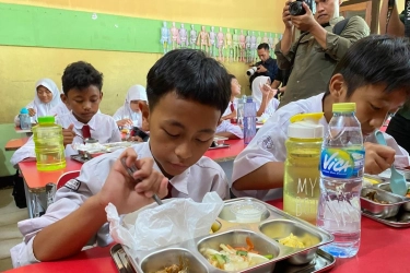 Siapa Kepala BGN yang Mengepalai Program Makan Bergizi Gratis?