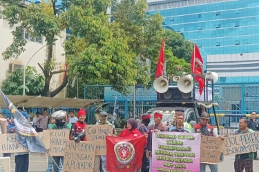 Demo Ojol Tuntut THR Dibayangi Ancaman Pemutusan Kemitraan oleh Aplikator