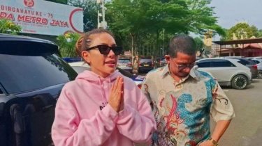 Nikita Mirzani Jawab Alasan Lolly Belum Bisa Kembali ke Rumah Meski Sudah Bertemu dan Saling Peluk