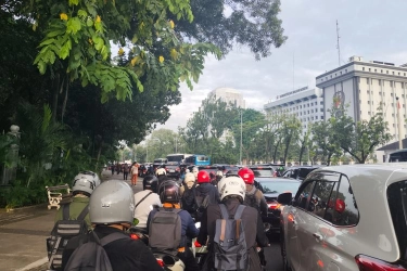 Jalan Medan Merdeka Utara Macet imbas Pengarahan Kepala Daerah di Monas