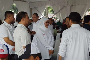 Pakai Kaus Polo, Khofifah, Ahmad Luthfi, hingga Wayan Koster Ikuti Pengarahan di Monas