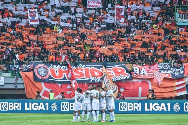 Bojan Hodak Kecewa Kericuhan Menyelimuti Duel Persija Vs Persib,