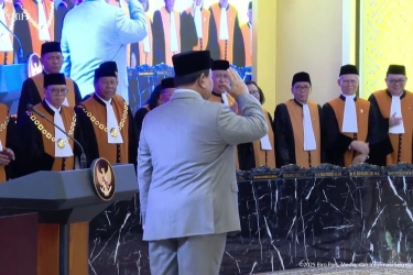 Ketika Prabowo Beri Hormat ke Hakim Agung...