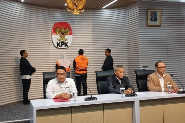 Suami Wali Kota Semarang Alwin Basri Disebut Dapat Jatah Rp 1,75 Miliar dari Proyek Pengadaan Kursi SD