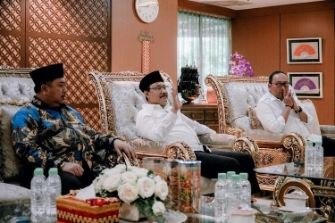 Terima Kunjungan 4 Bupati Terpilih dari Jatim, Gus Ipul Ingatkan Pentingnya Pemutakhiran DTSEN