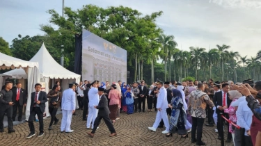 Jelang Pelantikan, Keluarga dan Kerabat Kepala Daerah Terpilih Padati Monas