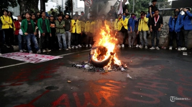 Puncak Aksi Indonesia Gelap Hari Ini, Diminta Tak Demo di Istana saat Pelantikan Kepala Daerah