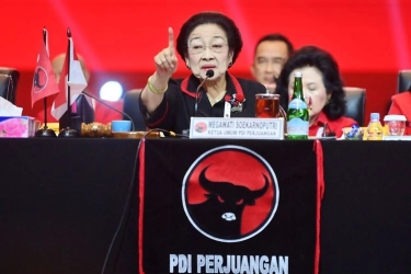 Buntut Hasto Ditahan, Megawati Minta Kepala Daerah PDIP Tunda Ikut Retreat di Magelang