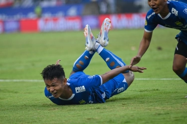 Kabar Terkini Dimas Drajad di Persib, Lama Tak Berlatih